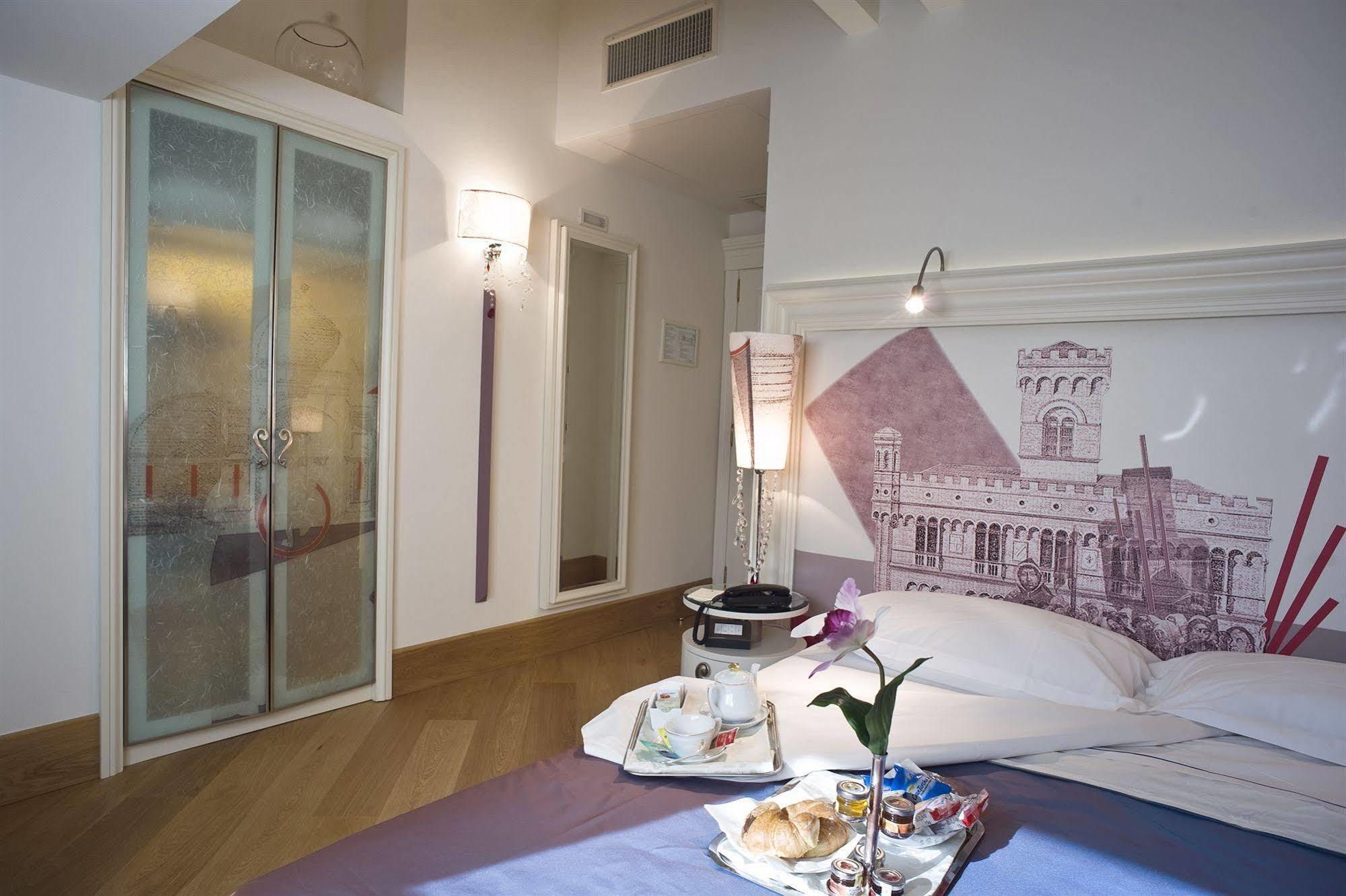 Hotel Armonia Понтедера Экстерьер фото